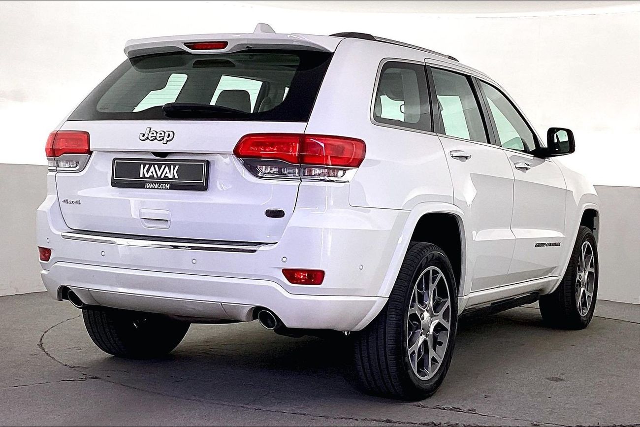 جيب جراند شيروكي Overland | National Day Celebration | شامل الضمان | 0 ﺪﻔﻋﺓ ﺃﻮﻟﻯ