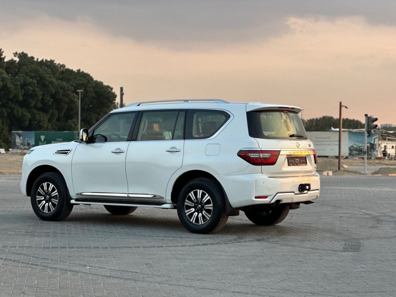 Nissan Patrol SE T1 4.0L MODEL 2020 GCC CAR PERFECT CONDITION INSIDE AND OUTSIDE FULL OPTION
