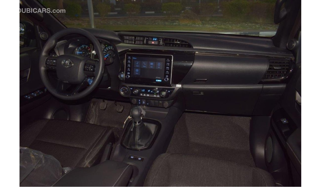 تويوتا هيلوكس DOUBLE CAB ADVENTURE 2.8L DIESEL 4WD MANUAL TRANSMISSION
