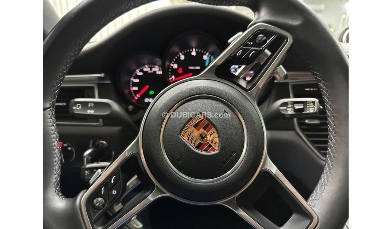 بورش ماكان Std