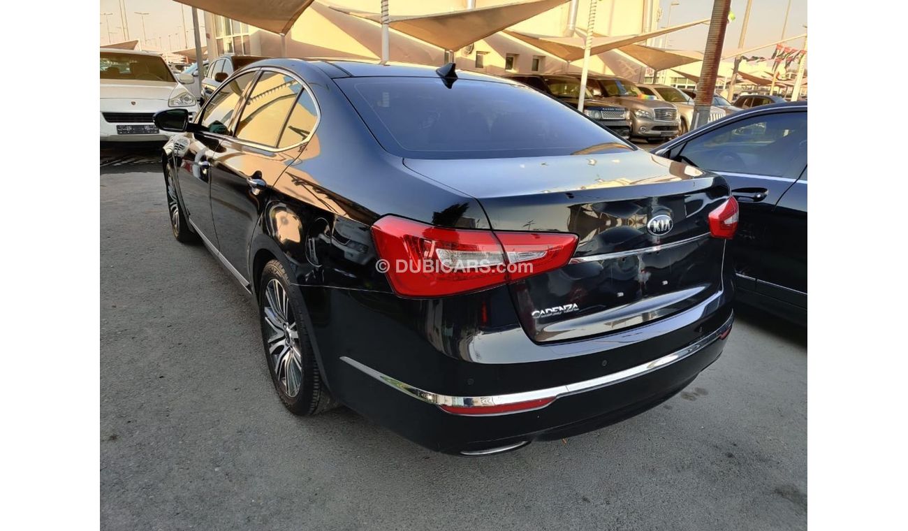 كيا كادنزا KIA cadenza 2014 , full option perfect condition