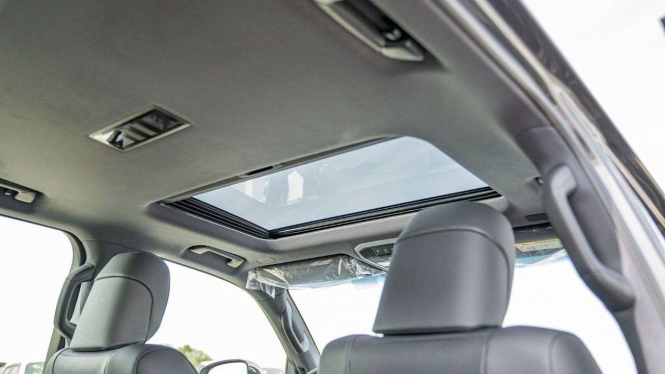 Toyota Land Cruiser TOYOTA LAND CRUISER LC300 VX 4.0P AT MY2025 Grey