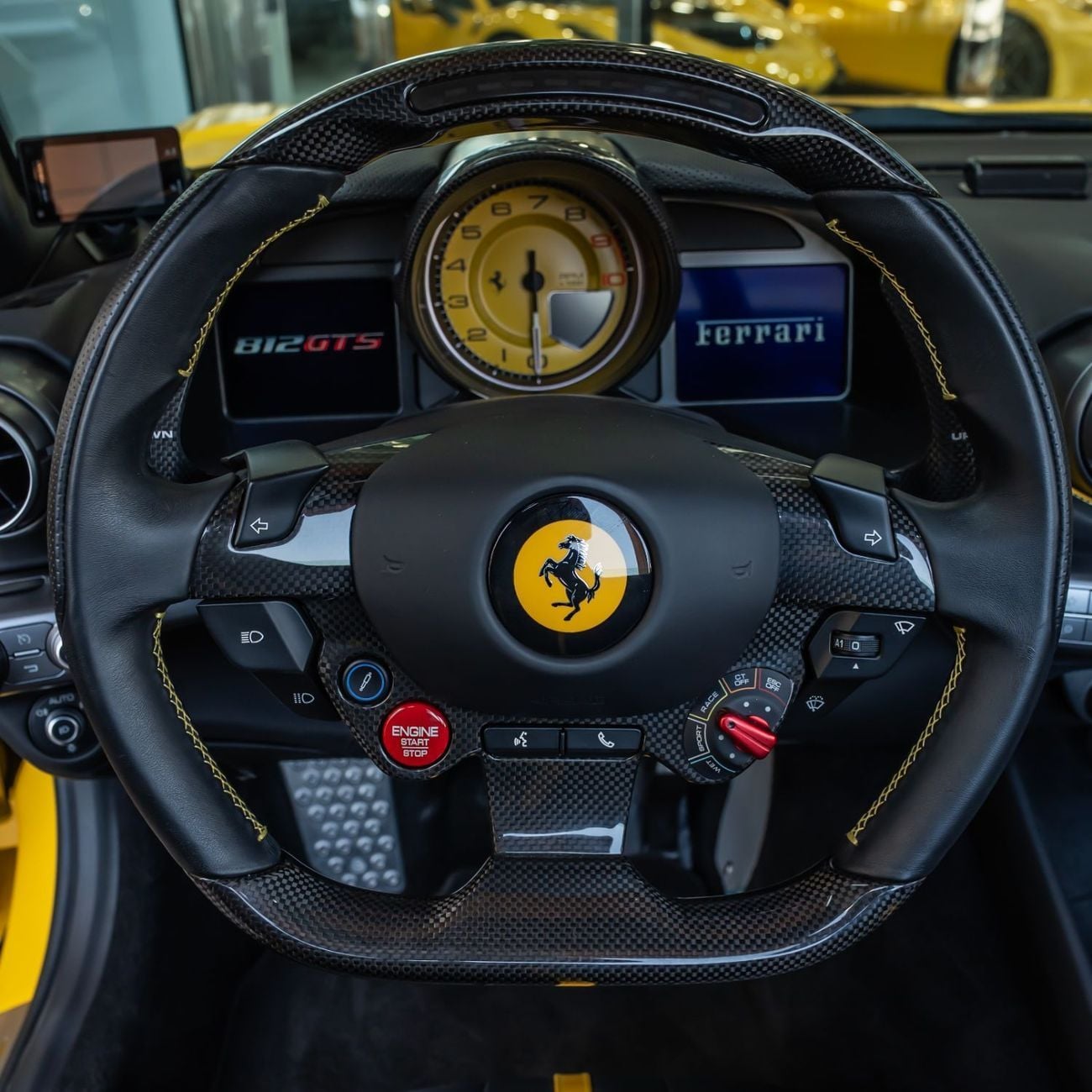 فيراري 812 GTS GTS 2022 FERRARI 812 (FULL CARBON BODY) DONE ONLY 3000KM