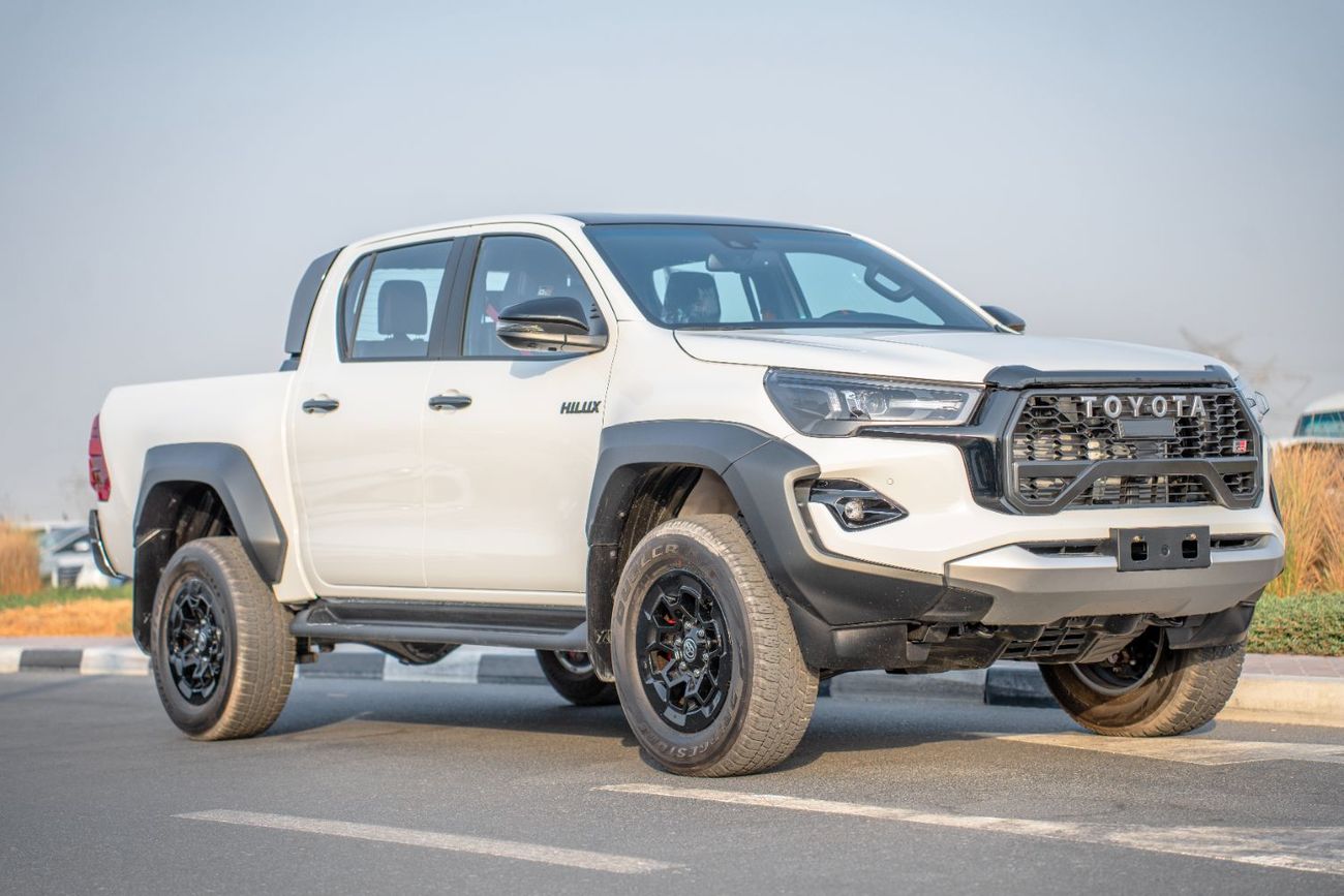 تويوتا هيلوكس GR Sport 2.8L
