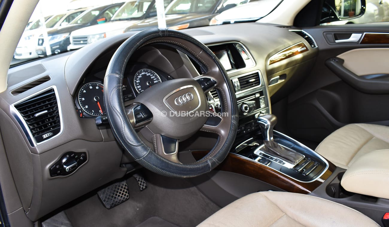 أودي Q5 موديل 2016 صبغ وكالة 4 سلندر مثبت سرعة تحكم شاشة جناح خلفى بحالة ممتازة لاتحتاج لأى مصاريف