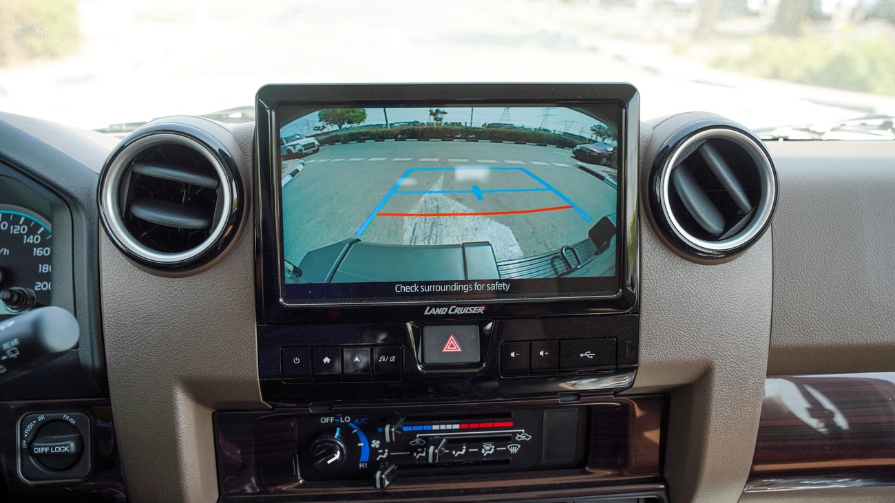 Toyota Land Cruiser 70