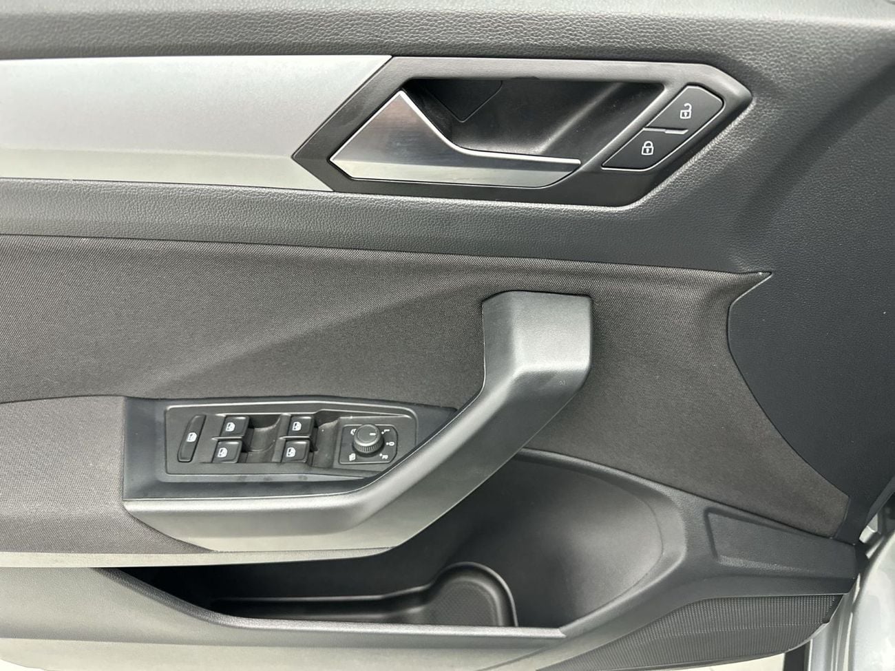 فولكس واجن T ROC LIFE 1.4L | AED 66,900 Only! | MARKET BEST PRICE | VW Certified