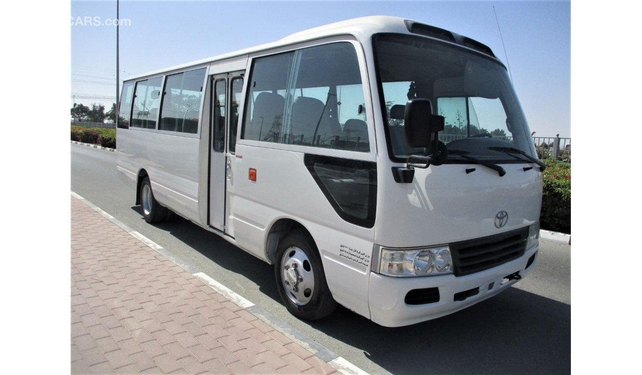 Toyota Coaster TOYOTA COASTER 2014 GULF SPACE 30 SEATER ORGINAL PAINTS ,ACCIDENT FREE 100%