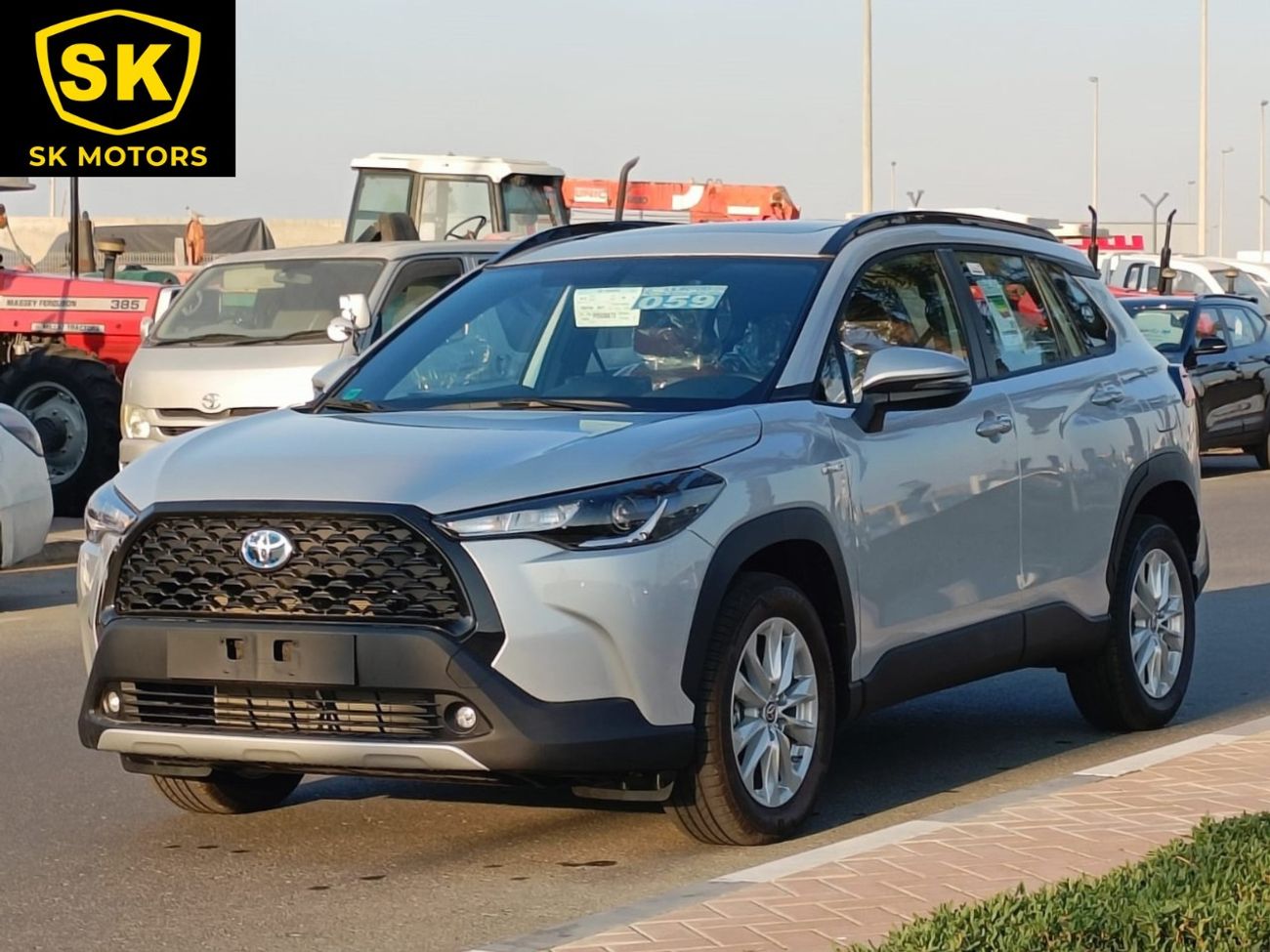 Toyota Corolla Cross 1.8L HYBRID / LEATHER SEATS / DVD+CAMERA / SUNROOF  (CODE #508872)