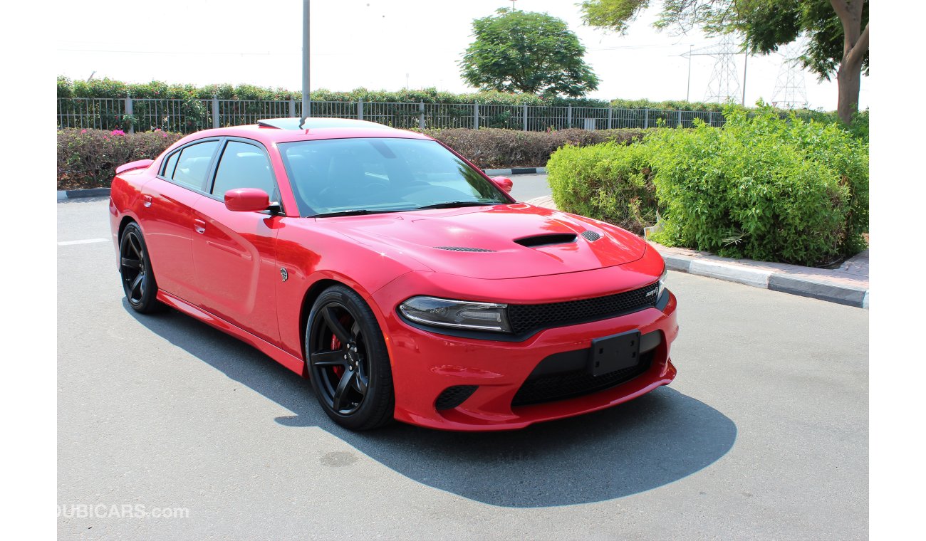 Dodge Charger 2018 Hellcat / 707HP / GCC / Warranty and Full service history from Alfuttaim