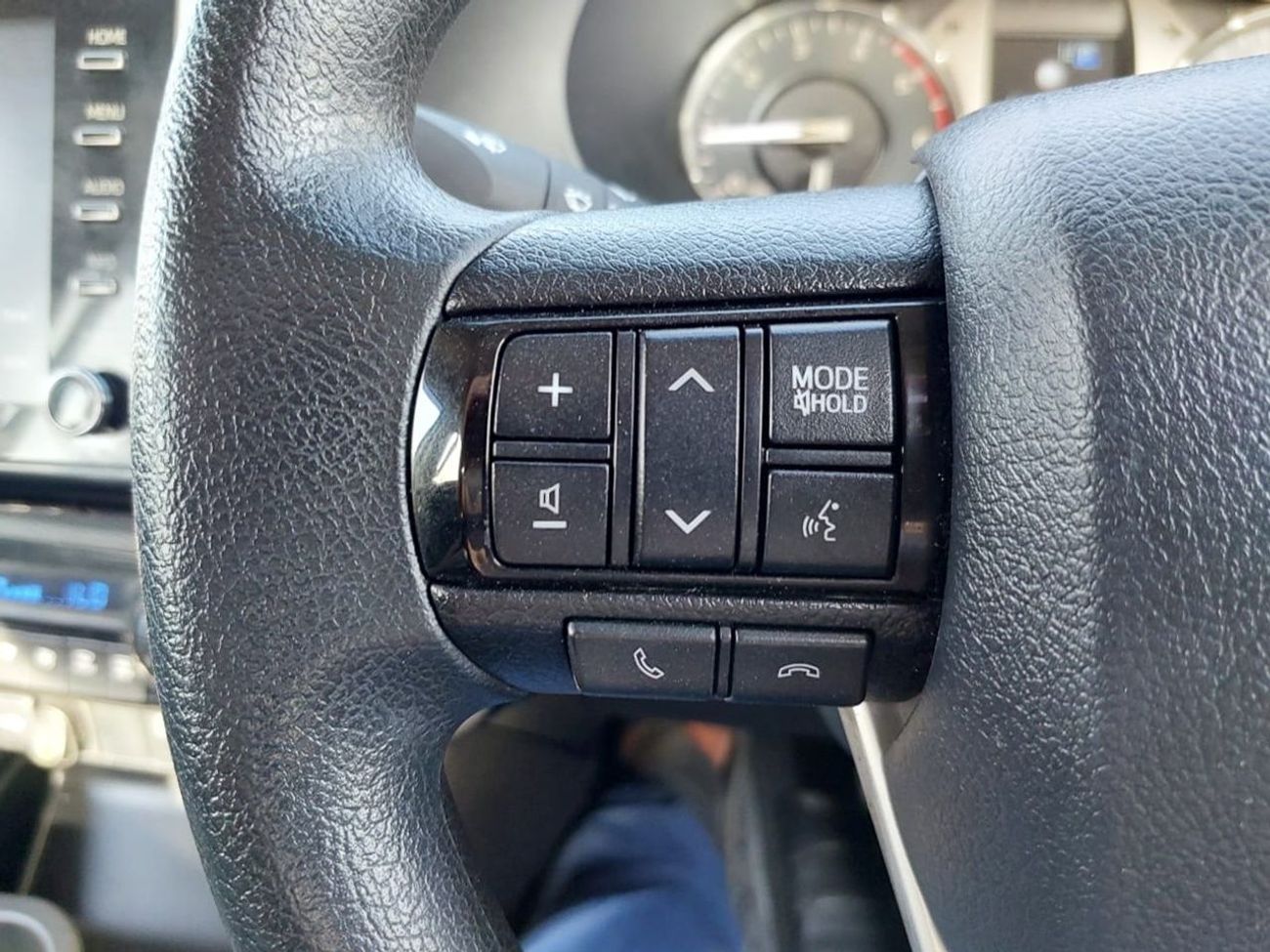 Toyota Hilux TOYOTA HILUX PICK UP RHD 2024 MODEL 2.8 L DIESEL AUTOMATIC(PM53949)