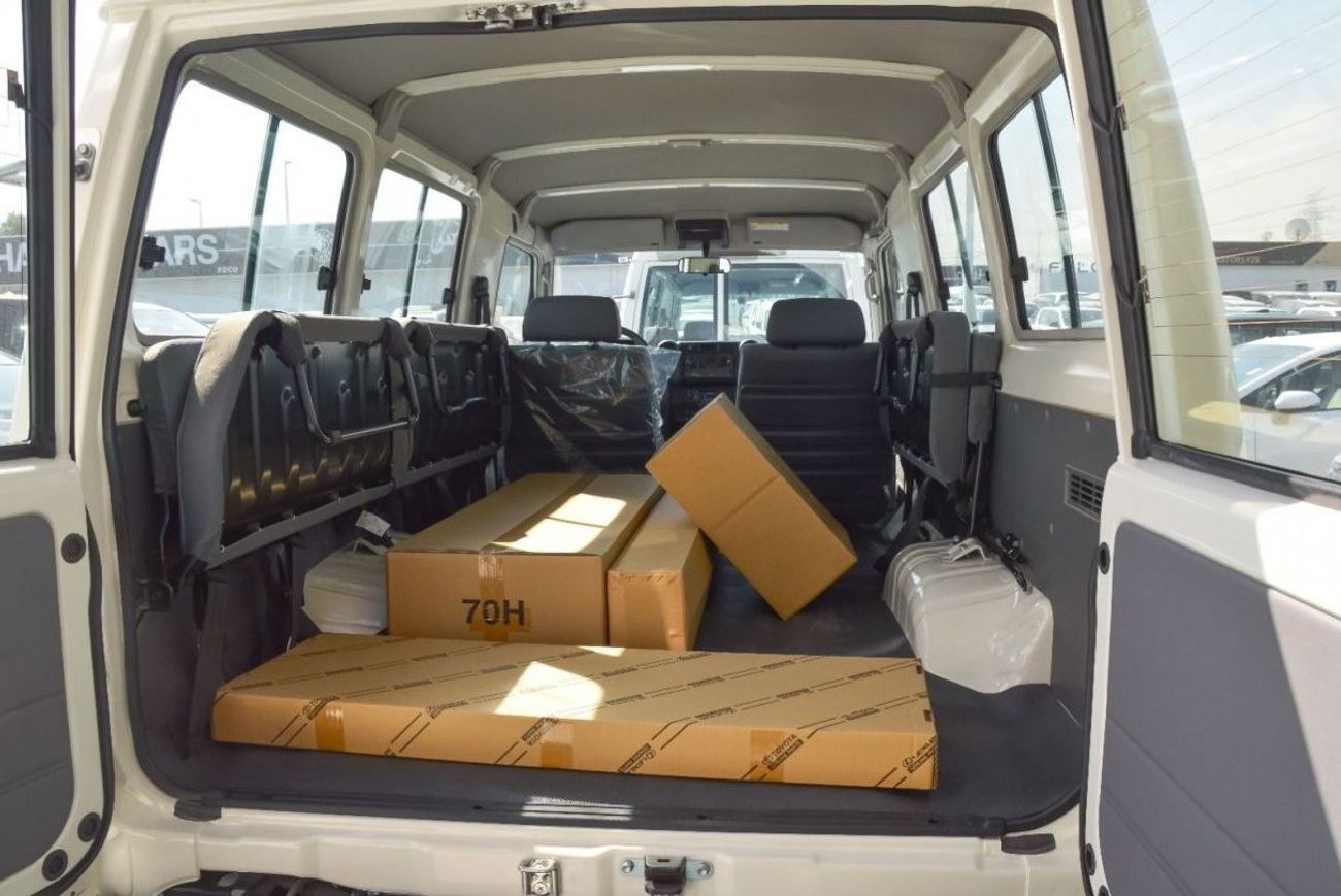 تويوتا لاند كروزر 70 TOYOTA LAND CRUISER 78 SERIES 4.0L 4WD PETROL SUV 2024 | AUTO TRANSMISSION | MANUAL WINDOWS | STEELS