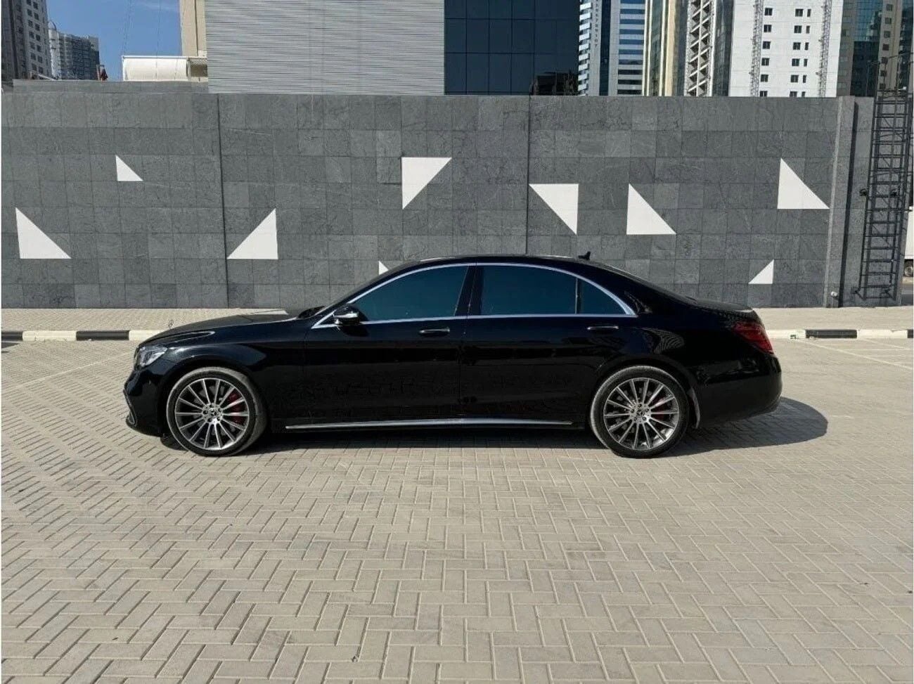 Mercedes-Benz S 63 AMG Std 5.5L
