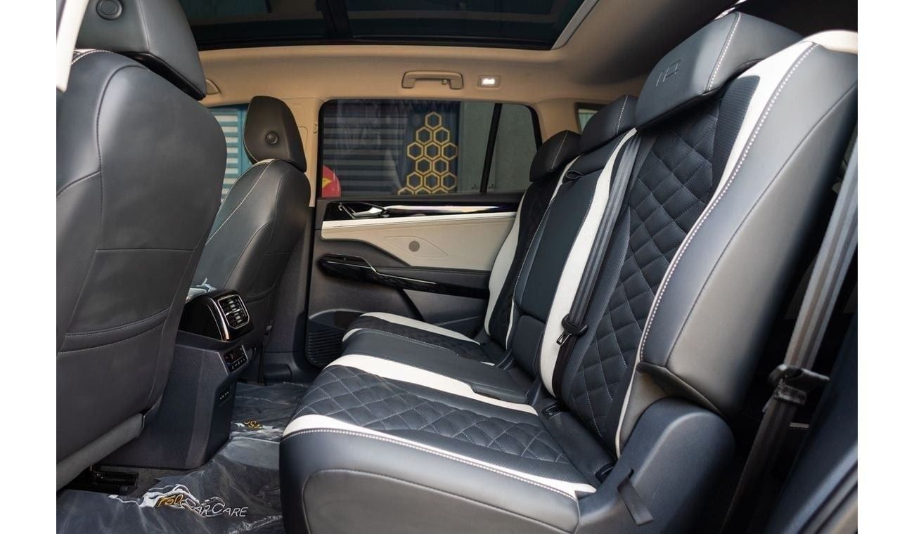 فولكس واجن ID.6 Volkswagen ID.6 Crozz Pro 2022 Chinese Spec under Warranty with Flexible Down-Payment.