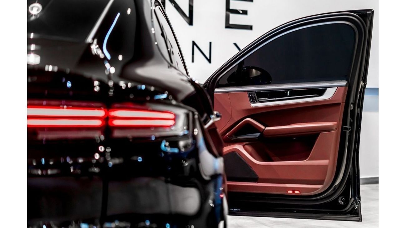 Porsche Cayenne 2024 Porsche Cayenne Coupe, 2025 Porsche Warranty, Low KMs, GCC