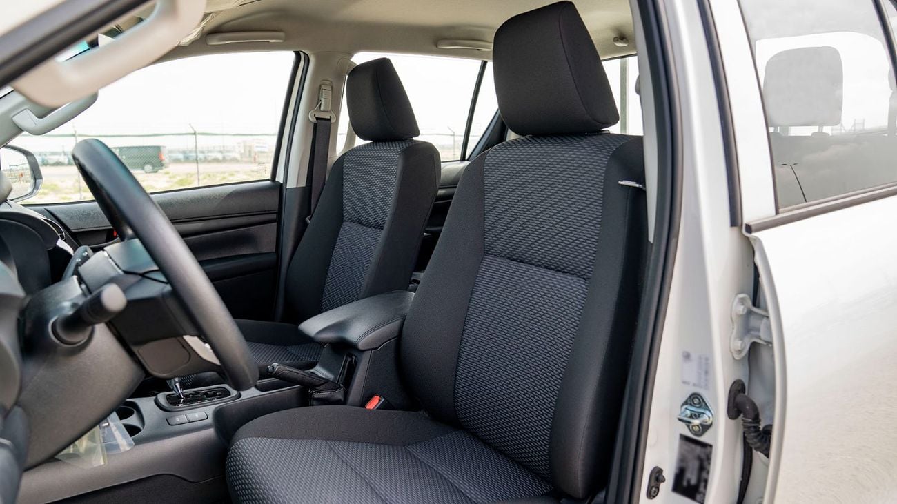 Toyota Hilux AT 2.7 MID OPTION