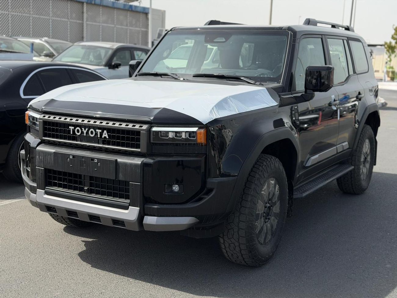 تويوتا برادو 2.8L TURBO DIESEL ADVENTURE AUTOMATIC TRANSMISSION( FOR RE-EXPORT ONLY )
