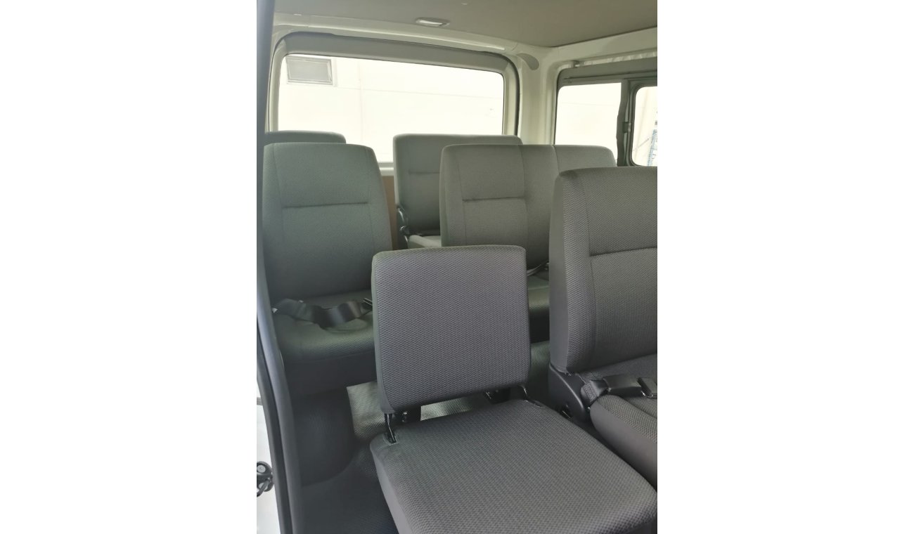 Toyota Hiace 3.0L DIESEL, STANDARD ROOF, MANUAL TRANSMISSION, 15 SEATS, DUAL AC