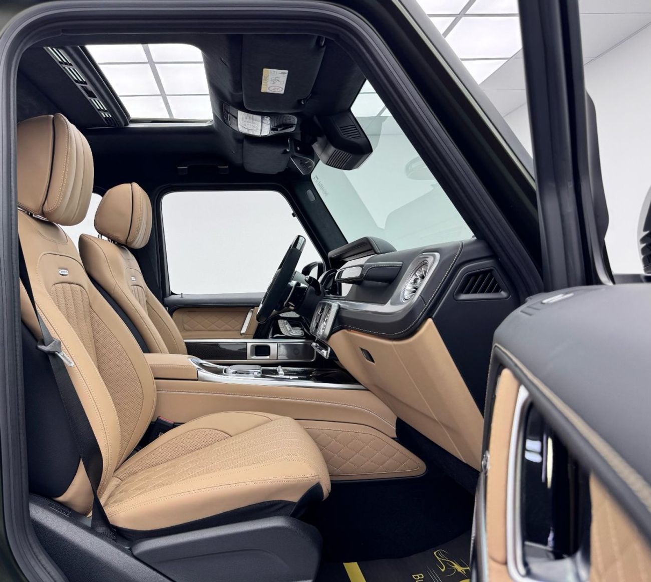 Mercedes-Benz G 63 AMG *Brand New* 2025 Mercedes Benz G63 AMG Double Night Package, Mercedes Warranty + Service Pack,GCC