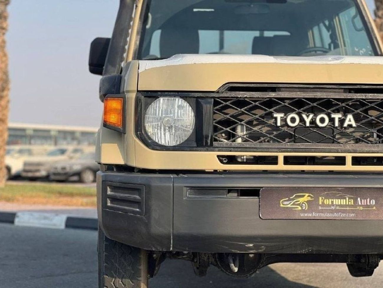 Toyota Land Cruiser Pick Up LC79 D/C 4.5L DSL M/T // STANDER OPTION WITH POWER WINDOWS // SPECIAL OFFER // BY FORMULA AUTO // FO