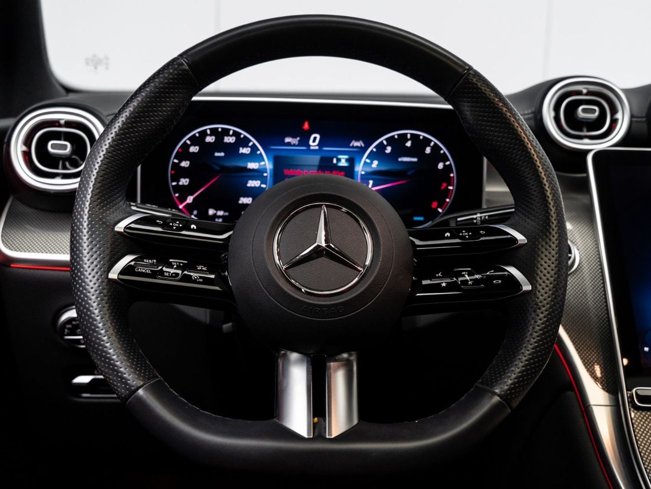 Mercedes Benz GLC200 PREMIUM PLUS BUY NOW, PAY 2027 | THE BLACKLINE STANDARD | Mercedes Warranty + Service Contract, GCC