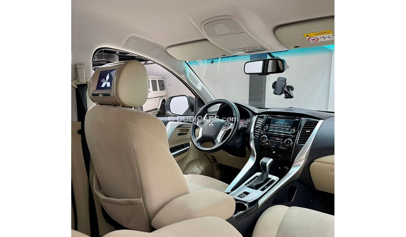 Mitsubishi Montero 2016 Mitsubishi Montero Sport, Mitsubishi Service History, One Year Warranty, GCC