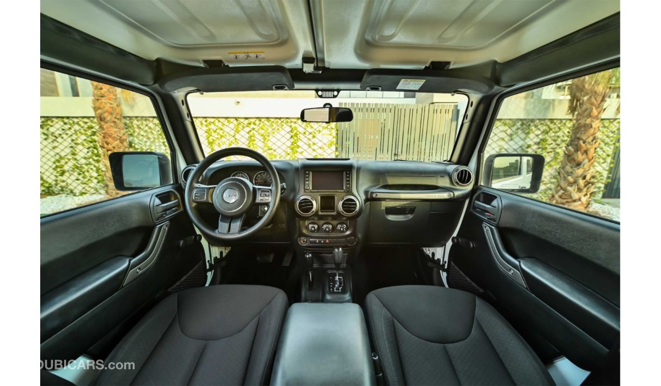 Jeep Wrangler Unlimited  | 2,135 P.M | 0% Downpayment | Spectacular Condition!