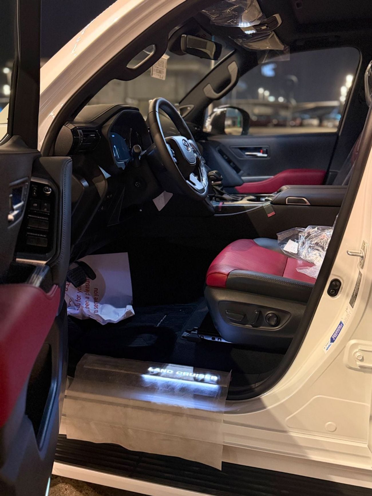 تويوتا لاند كروزر VXR