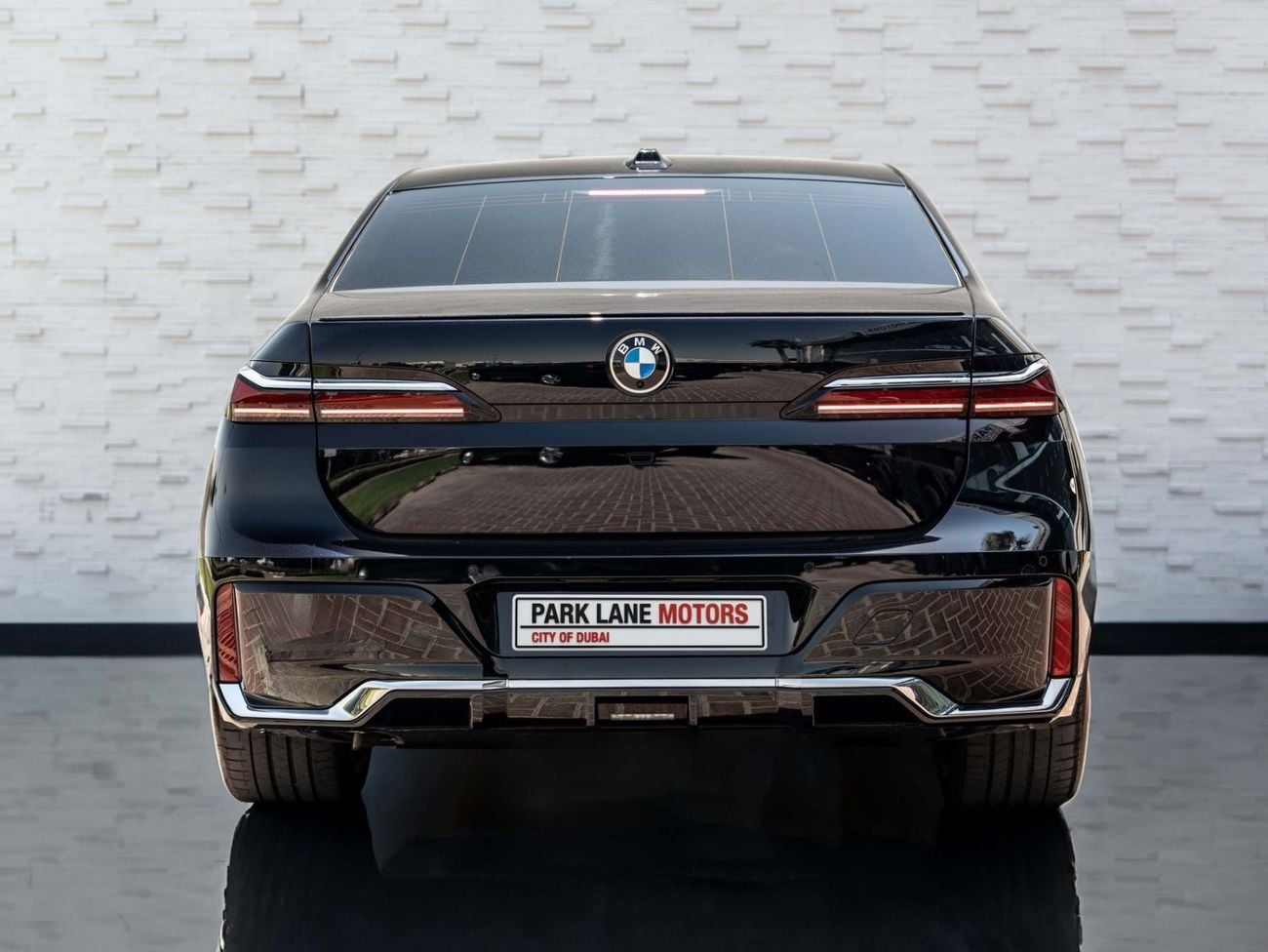 BMW 735i M SPORT