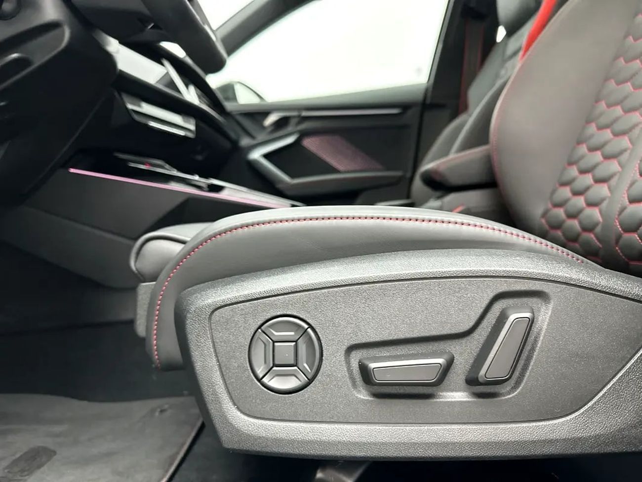 Audi RS3 Sportback 400hp (Ref# 04534)