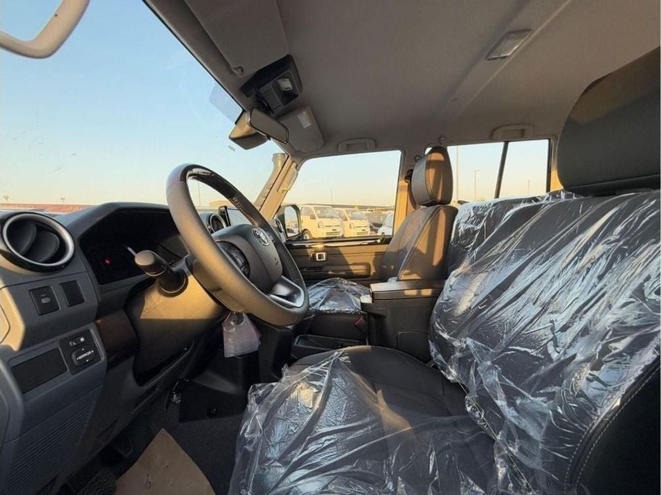 تويوتا لاند كروزر EXPORT ONLY - LC 76 LX.Z 4WD FULL OPTION