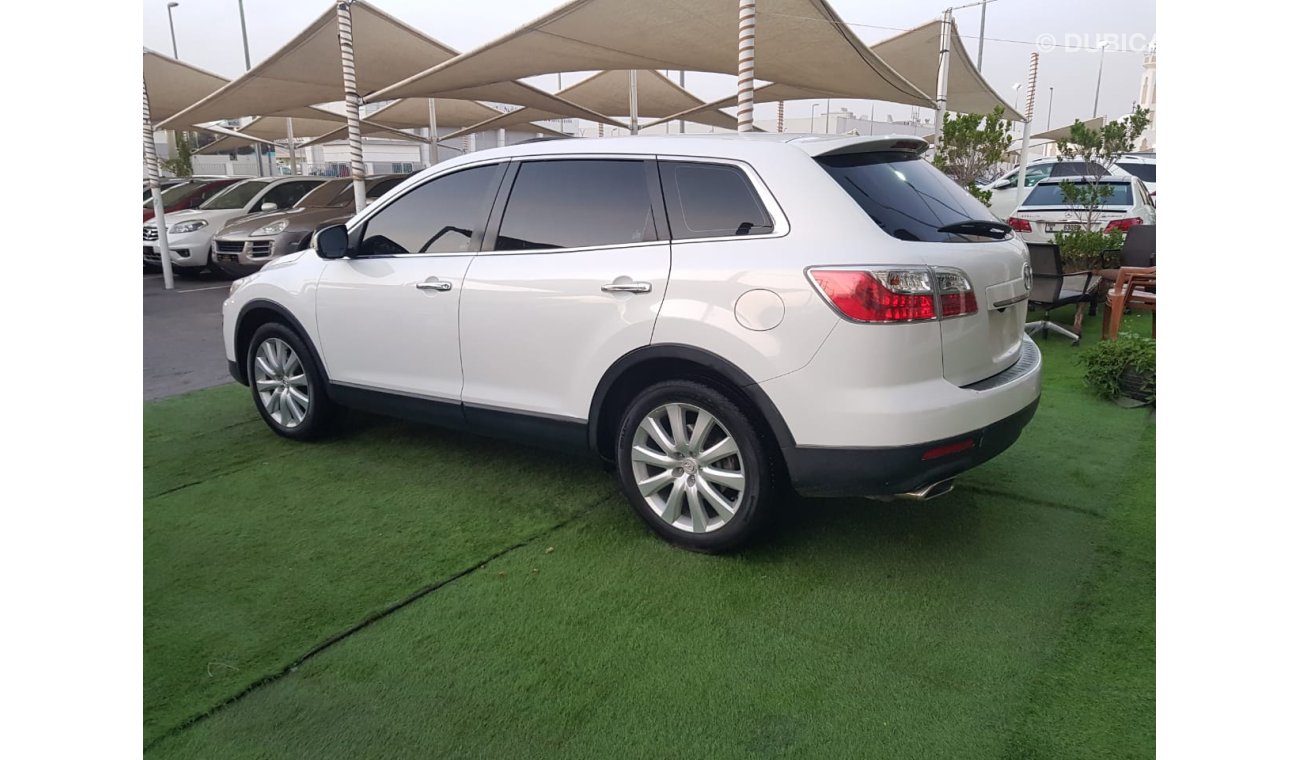 Mazda CX-9 Gulf - number one - hatch - leather - alloy wheels - rear camera - excellent condition, you do not n