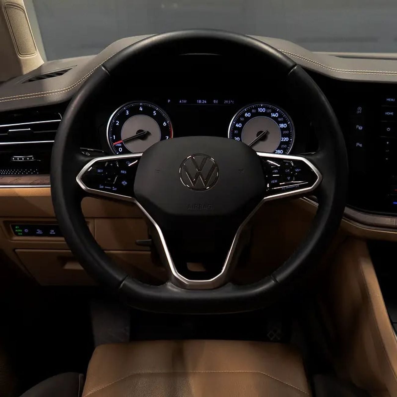 فولكس واجن طوارق Atmosphere 3.0L AED 2,299 pm • 0% Downpayment • • 1 Year Warranty