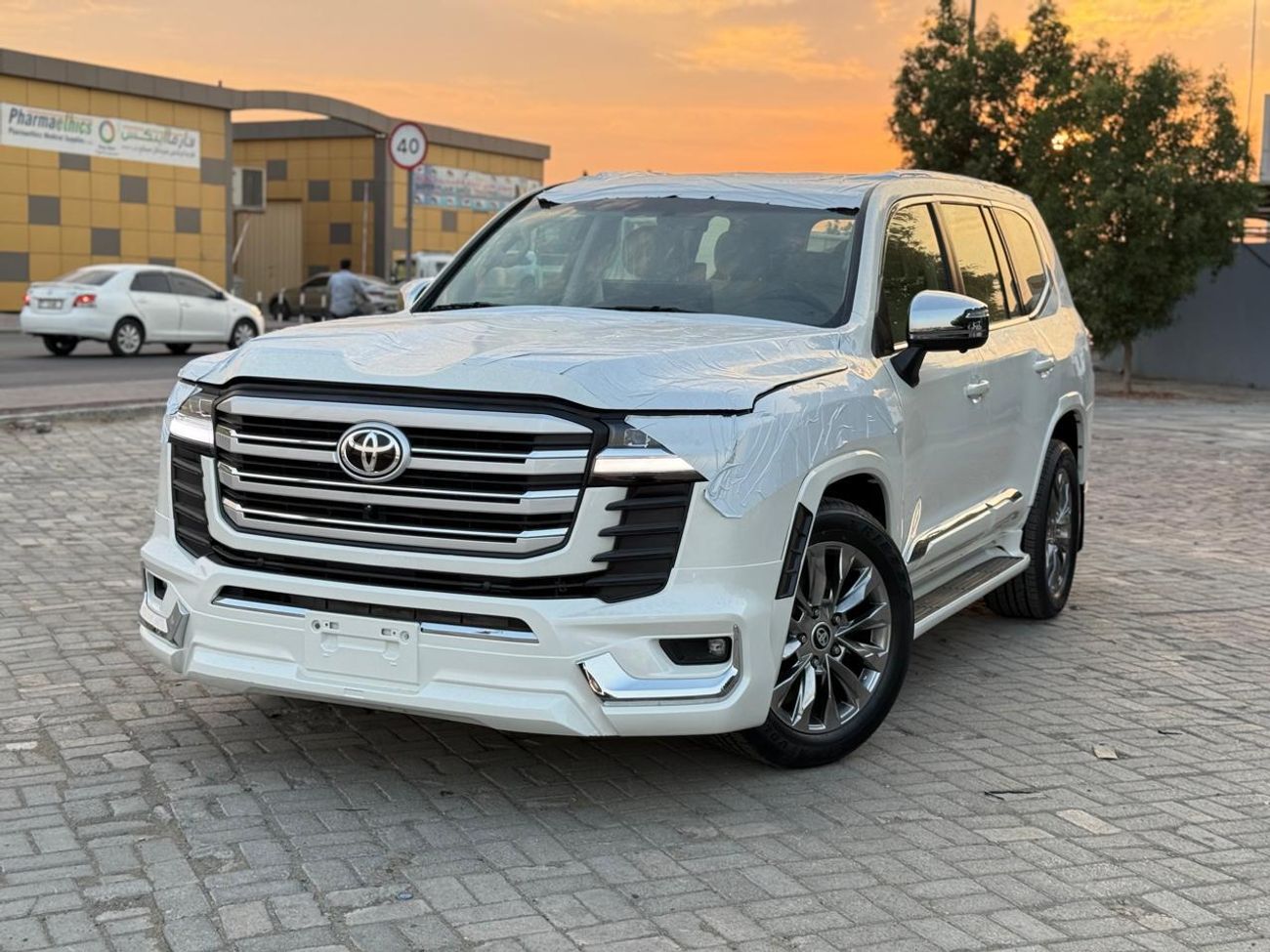 تويوتا لاند كروزر GXR 4.6L