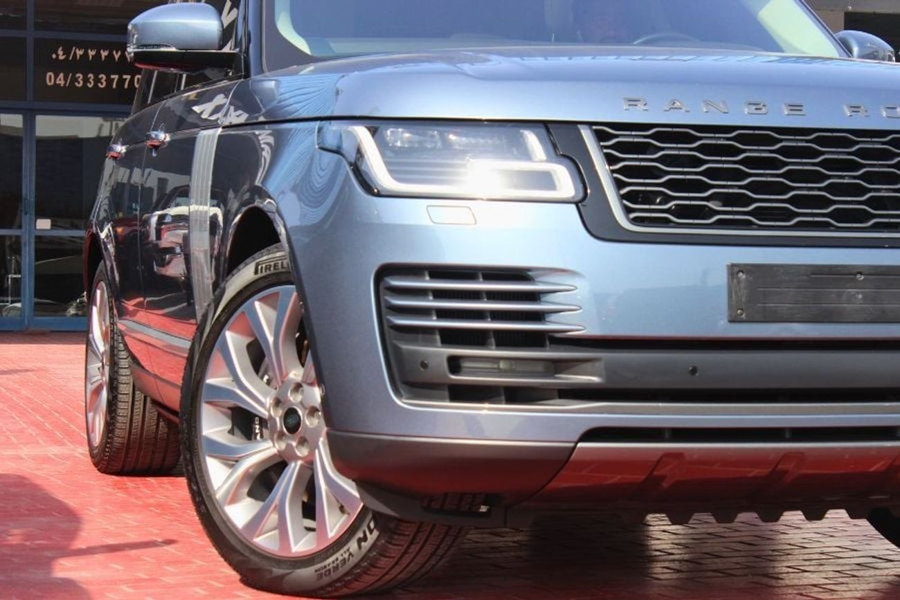 Used Land Rover Range Rover 2018 for sale in Dubai - 708456