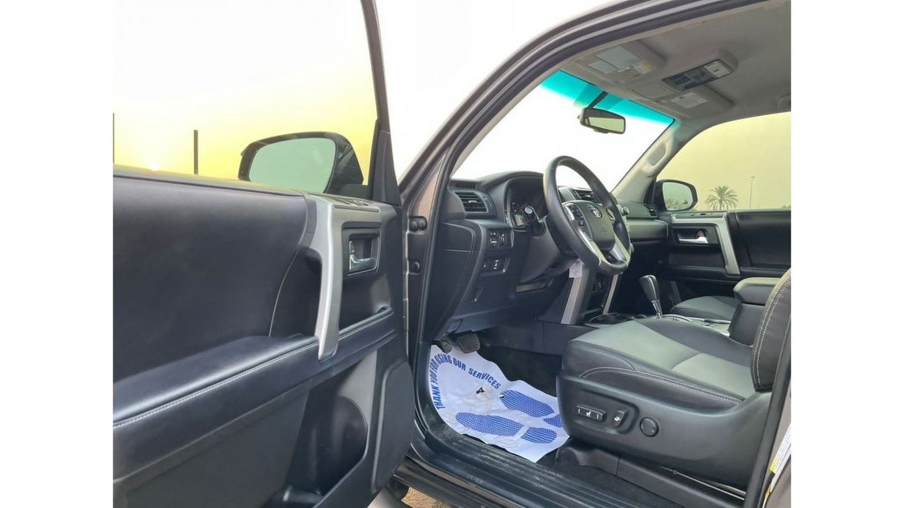 Toyota 4Runner “Offer”2018 Toyota 4Runner SR5 Premium -7 Seater - 4L V6 - UAE PASS