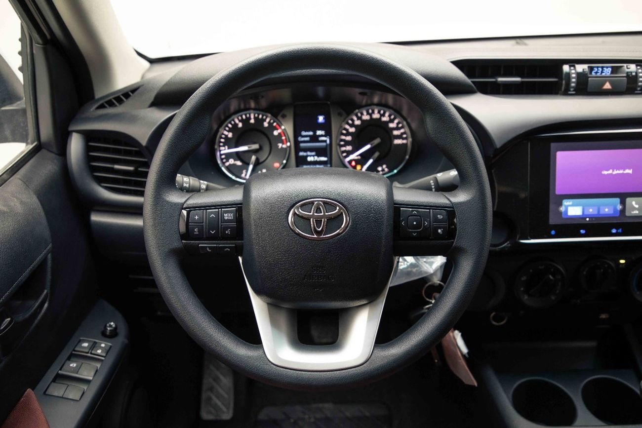 Toyota Hilux 4X2 - 2.7L – Super White Inside Red | Export Only