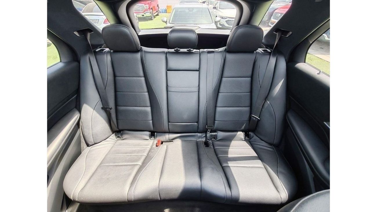 مرسيدس بنز GLE 350 Warranty one year