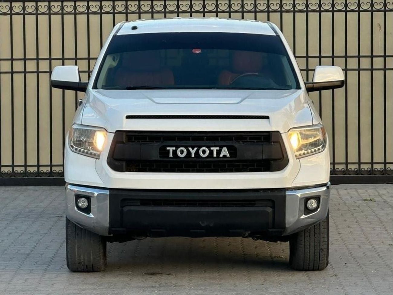 Toyota Tundra Crewmax 1974 Edition 5.7L