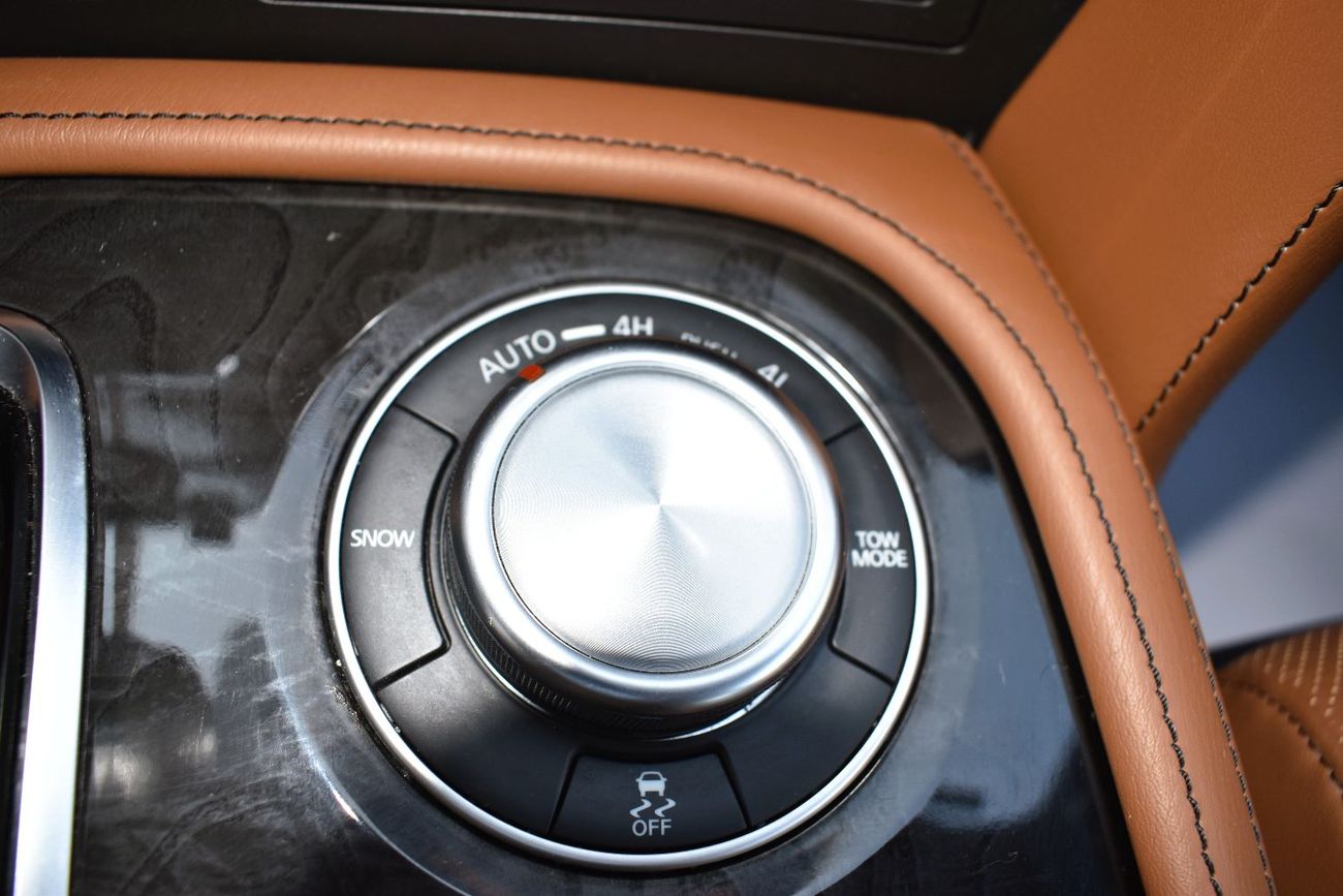 إنفينيتي QX80 Luxe 8st 5.6L