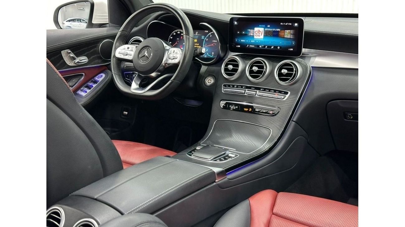 مرسيدس بنز GLC 200 Std 2021 Mercedes Benz GLC200 AMG, March 2026 Mercedes Warranty, Full Mercedes Service History, GCC