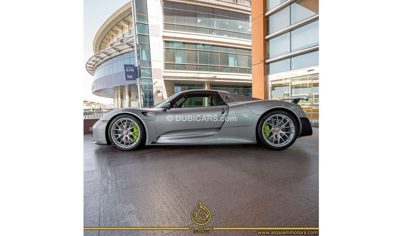 Porsche 918 Spyder Weissach Package