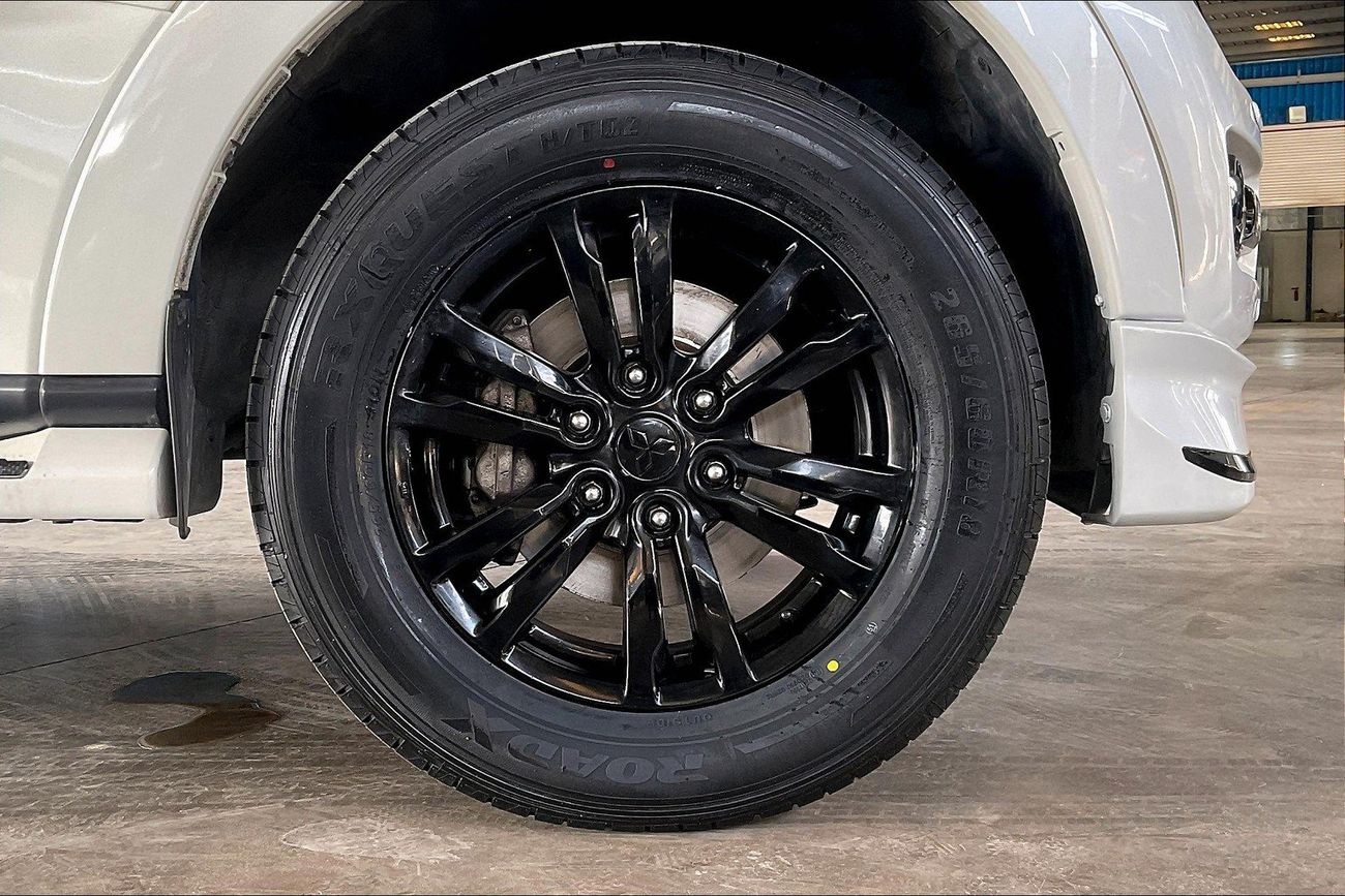 Mitsubishi Pajero Signature Edition | Guaranteed Warranty | 0 Down Payment