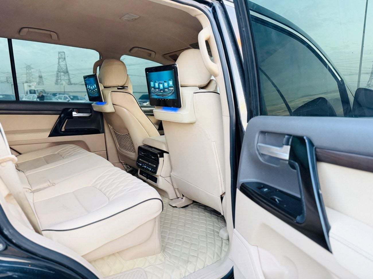 Toyota Land Cruiser GXR+ 4.0L