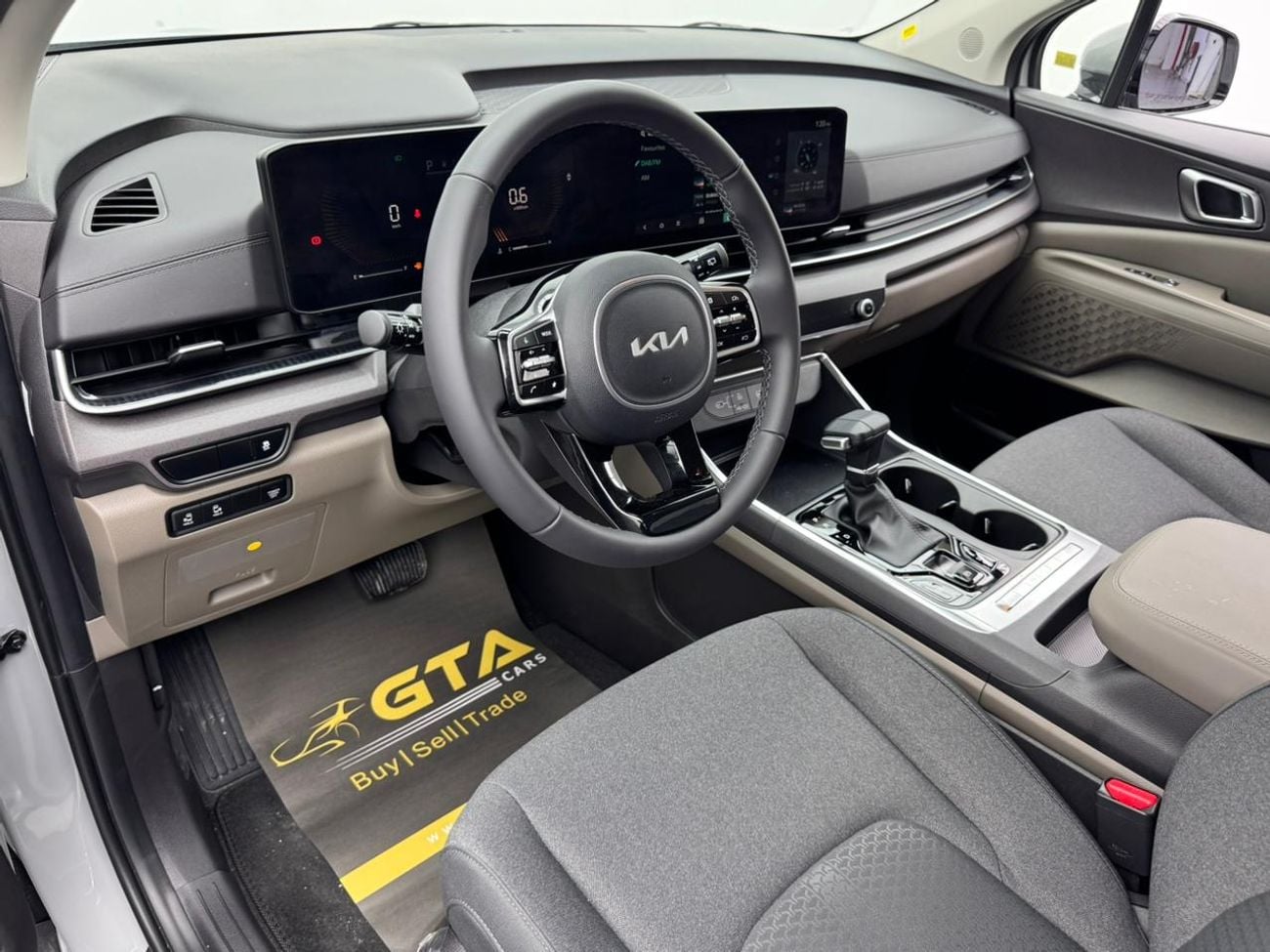 Kia Carnival 2026 Kia Carnival, Kia Warranty+Service Contract, GCC