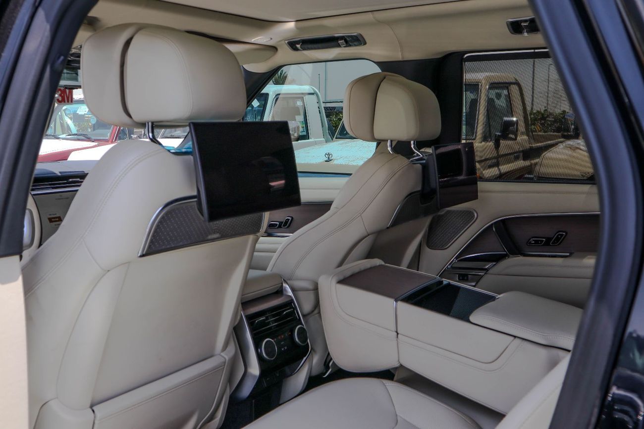 Land Rover Range Rover 2022 Land Rover Range Rover Autobiography (5.0L Supercharged V8) in black color: