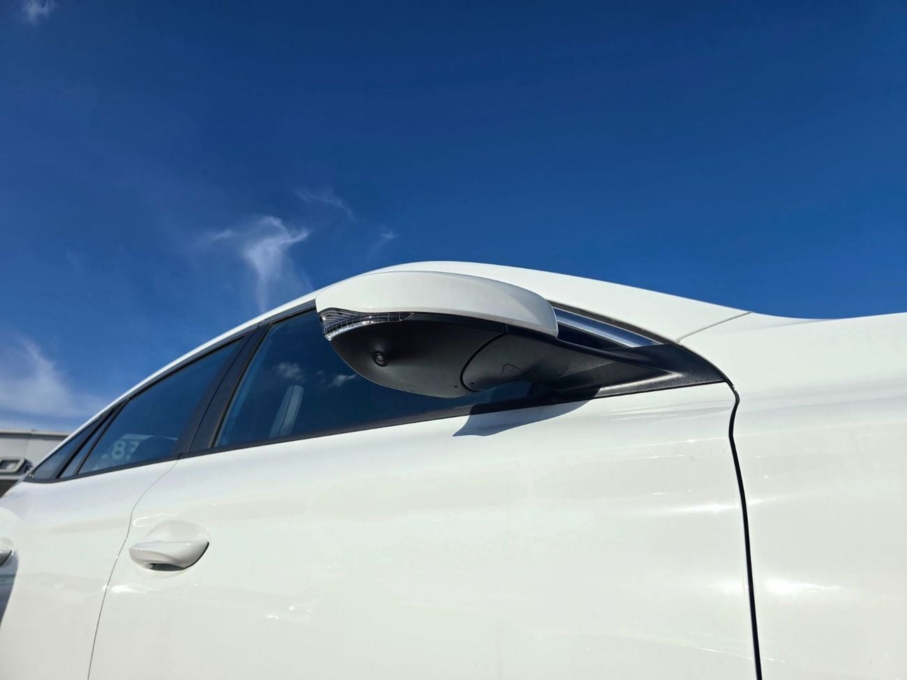 أم جي 5 MG 5 LUXURY 180DVVT  1.5L A/T FWD White Color 2025 Model