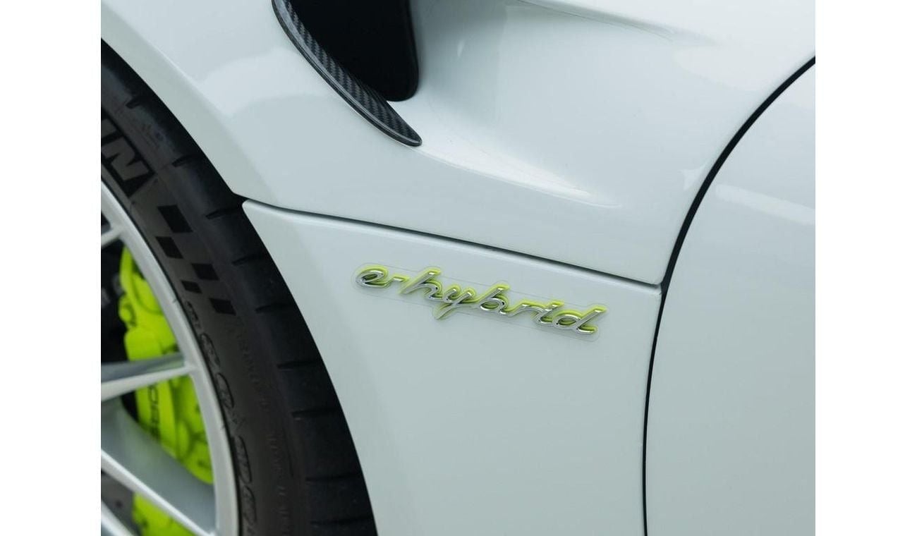 Porsche 918 Spyder 4.6 LEFT HAND DRIVE