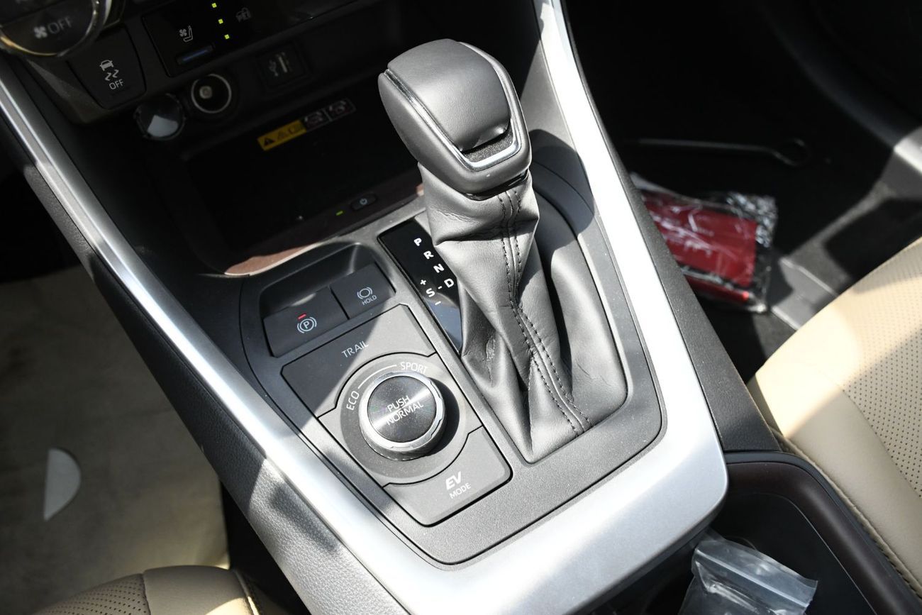 Toyota RAV4 2.5L HEV Limited With Rader ! GCC ! Saudi Spec ( Ready Stock)