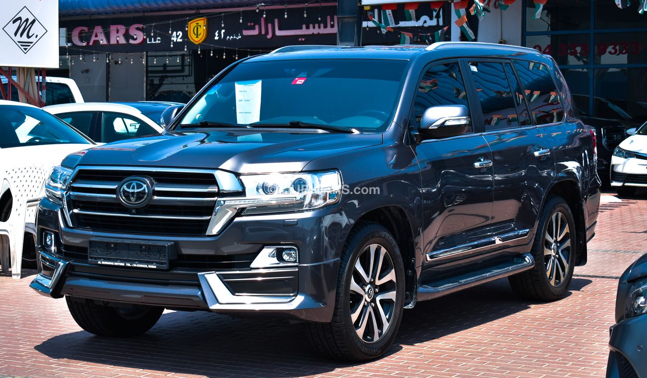 Toyota Land Cruiser VXR Grand Touring V8 5.7L